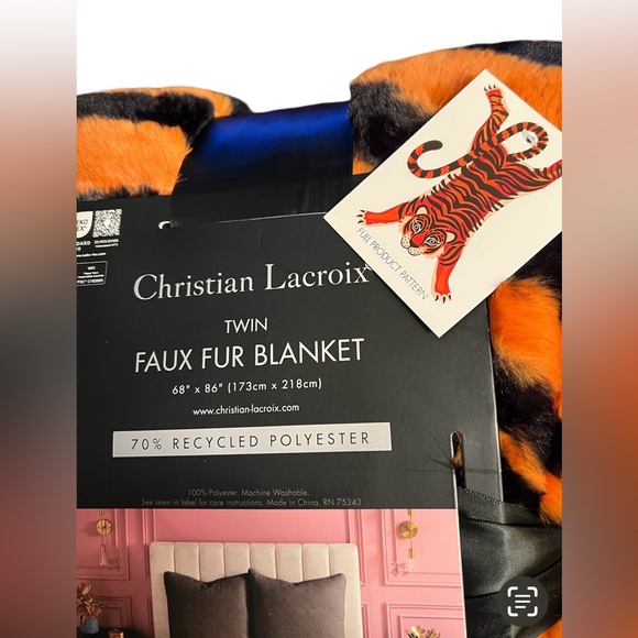 Christian Lacroix NWT Super Plush Faux Fur Twin Size Tiger Pattern Blanket - Picture 6 of 8